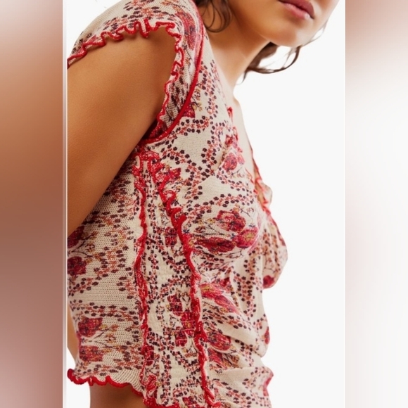 Free People Oh My Baby Tee Size Large. - Picture 3 of 10